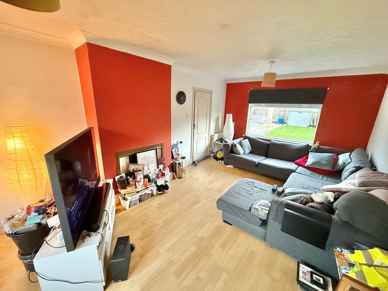 Elgar Close Great Sutton